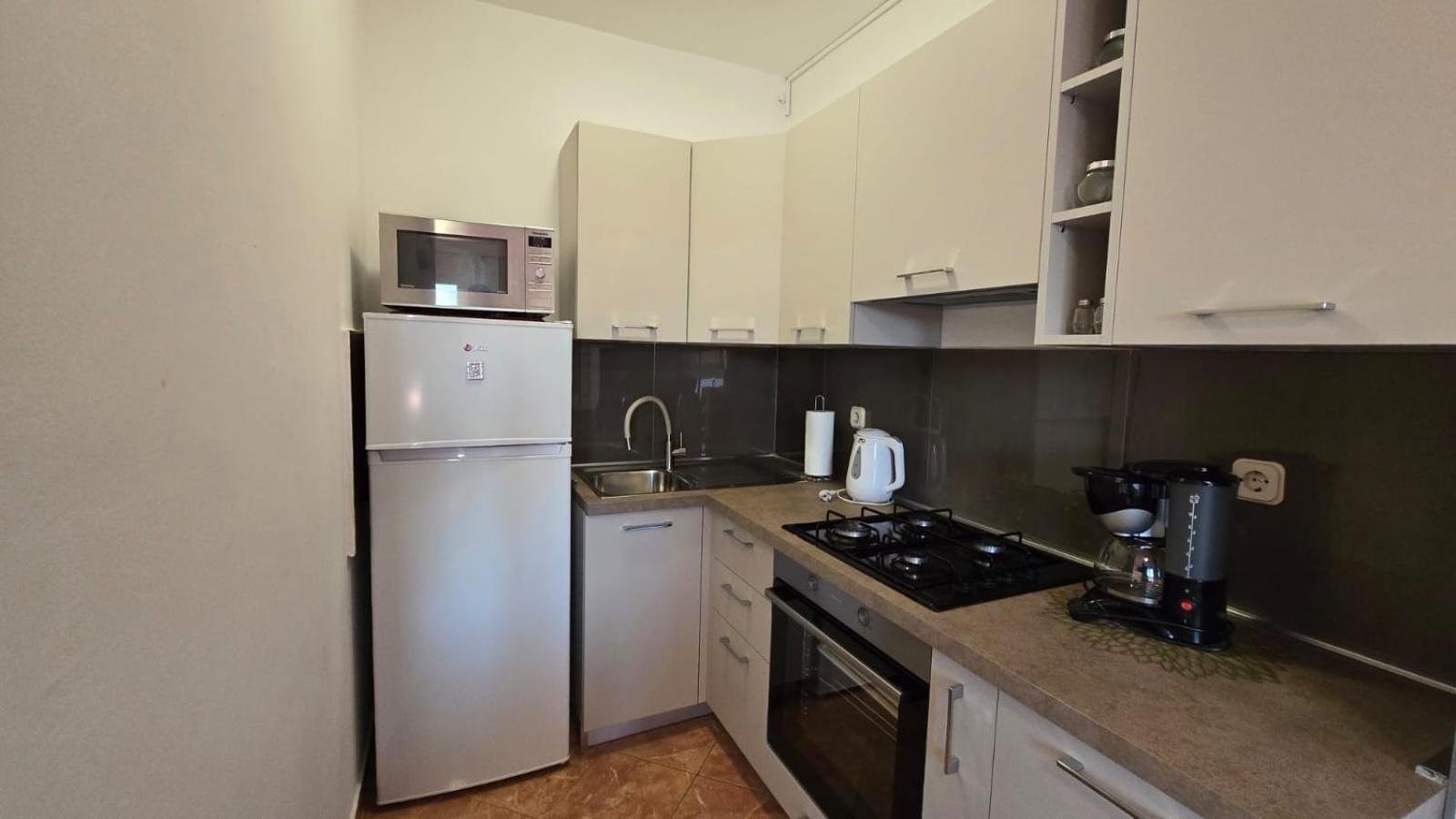 Studio Apartment Ljubica For 2 Persons 150M From The Beach Poreč Zewnętrze zdjęcie